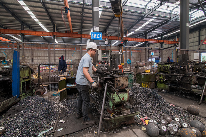 邓州网架配件-螺栓球加工车间